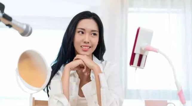 哪里有培训抖音直播的机构 - 美迪教育