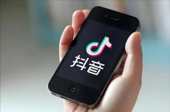 学做抖音运营是自学还是去培训学校 - 美迪教育
