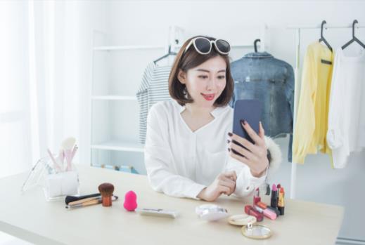 主播带货怎么做起来？一定要做好着四步！ - 美迪教育