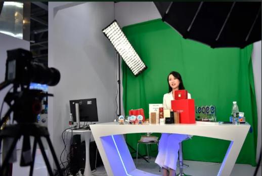 佛山哪里有学直播的培训班？零基础可学 - 美迪电商