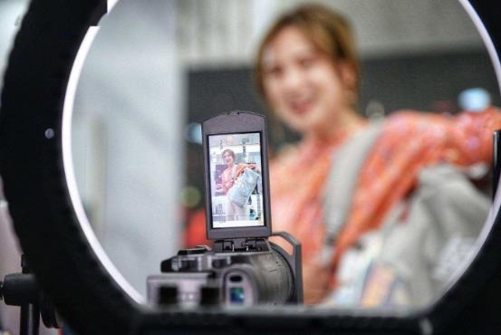 学带货主播需要什么条件呢？这三个条件要知道！ - 美迪电商