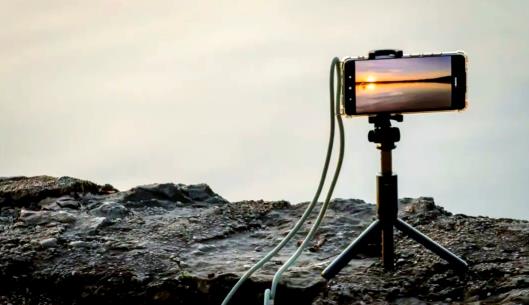 手机拍摄怎么样才能不抖动？只需四个小技巧 - 美迪电商