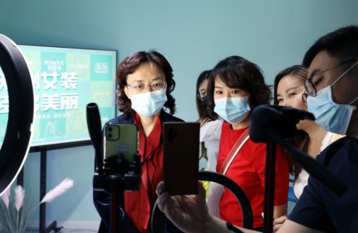 直播运营需要学些什么知识?新手系统学习干货指南 - 美迪电商教育